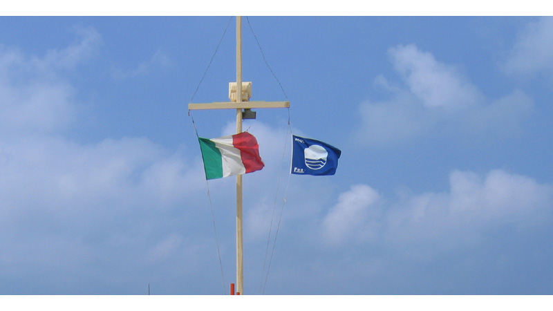 BrindisiSera.it - CarovignoSera,  Bandiera blu anche per Carovigno con Ostuni e Fasano, Zizza: “ Sono orgoglioso, è il frutto di un lungo lavoro, ora pensiamo ad un Consorzio di valorizzazione”